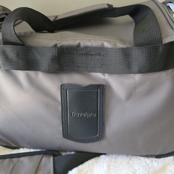 Travelpro Slate Green Carryon Underseat Bah - Picture 9 of 16